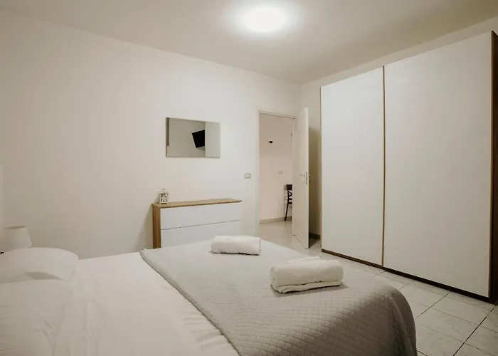 Apartament Marecamere *